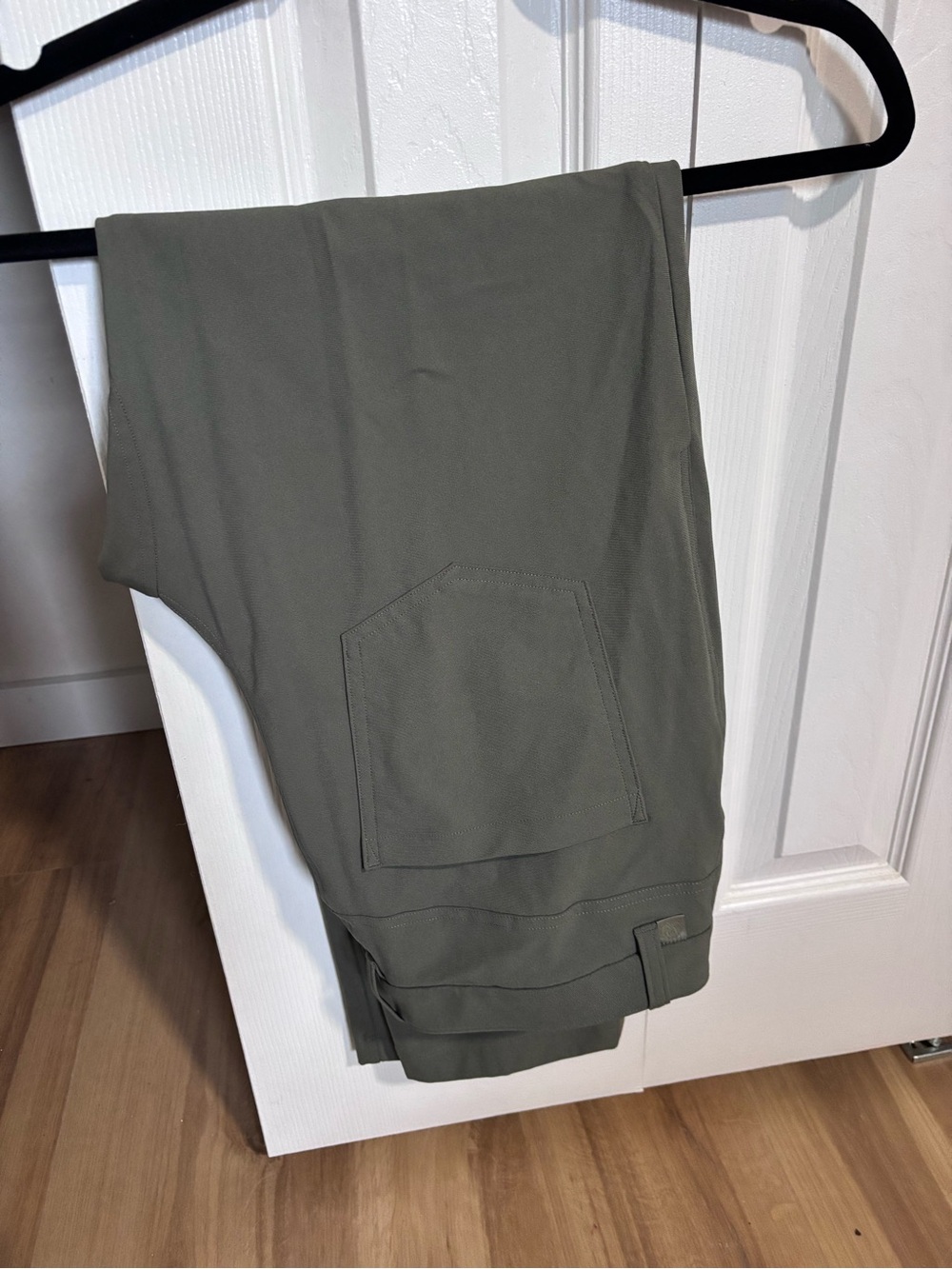 Men's Lululemon Pants in Olive Green